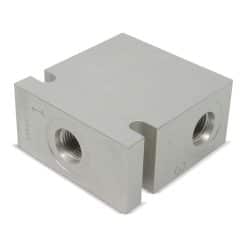 Hydraforce 7024360 Manifold Valve Body Housing, 3-Way, #6 SAE Ports, Size 10