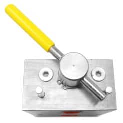 Top view of HM2M-08 hydraulic multiplier